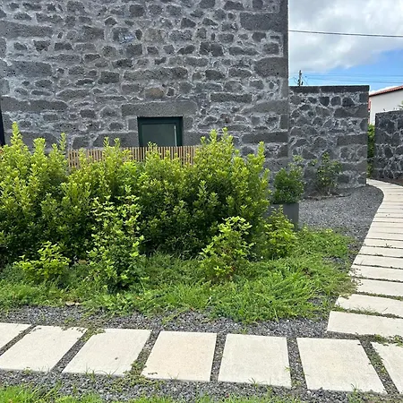 Cá Por Casa Pico-faia Prainha (Sao Roque do Pico)